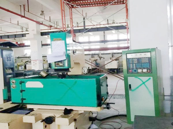 東莞模房設(shè)備高價(jià)回收